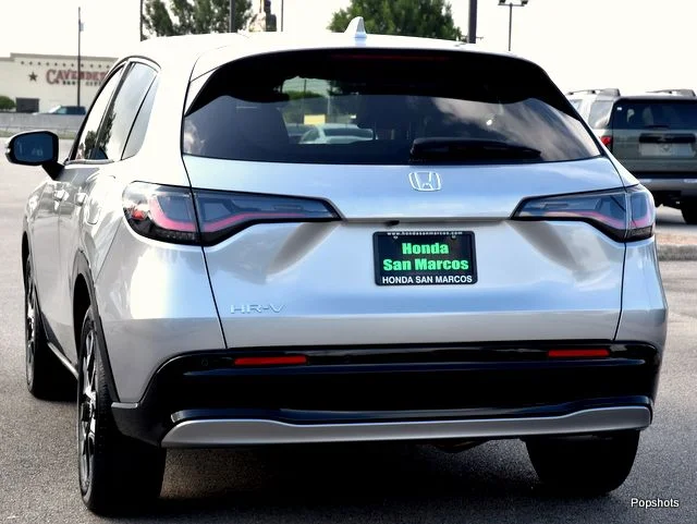 2027 Honda HR-V EX-L AWD 4D Sport Utility Silver Metallic - Image 3
