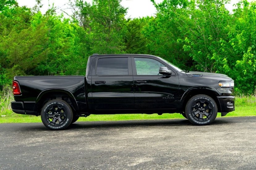 2026 Ram 1500 - Image 2