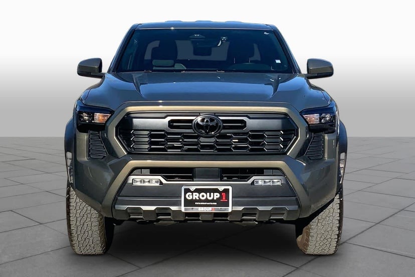 2024 Toyota Tacoma - Image 3