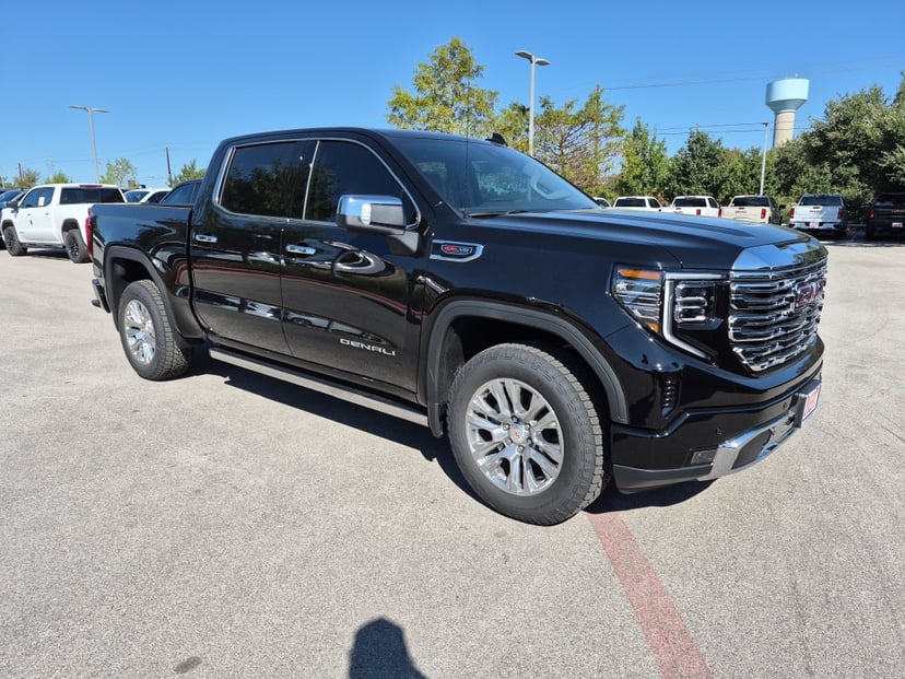 2026 GMC Sierra 1500 - Image 1