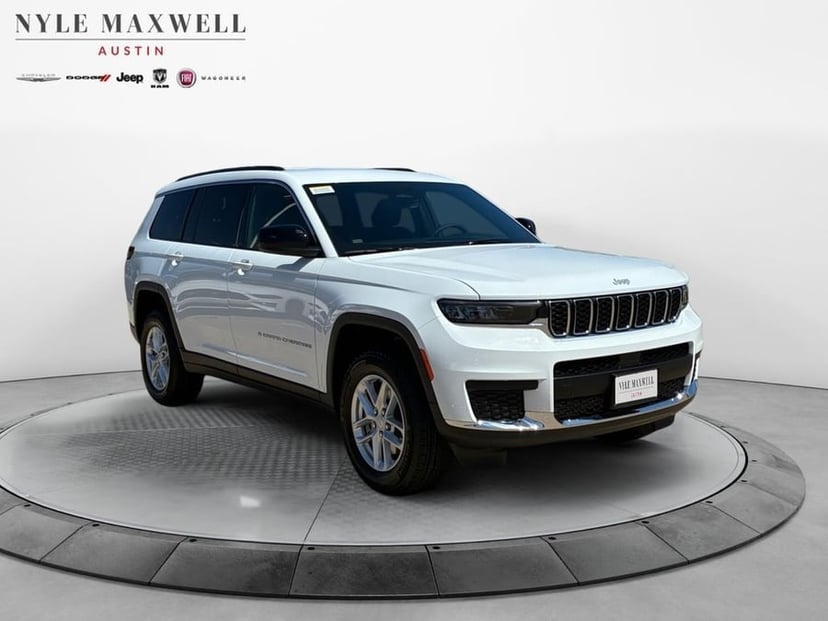 2026 Jeep Grand Cherokee L - Image 2