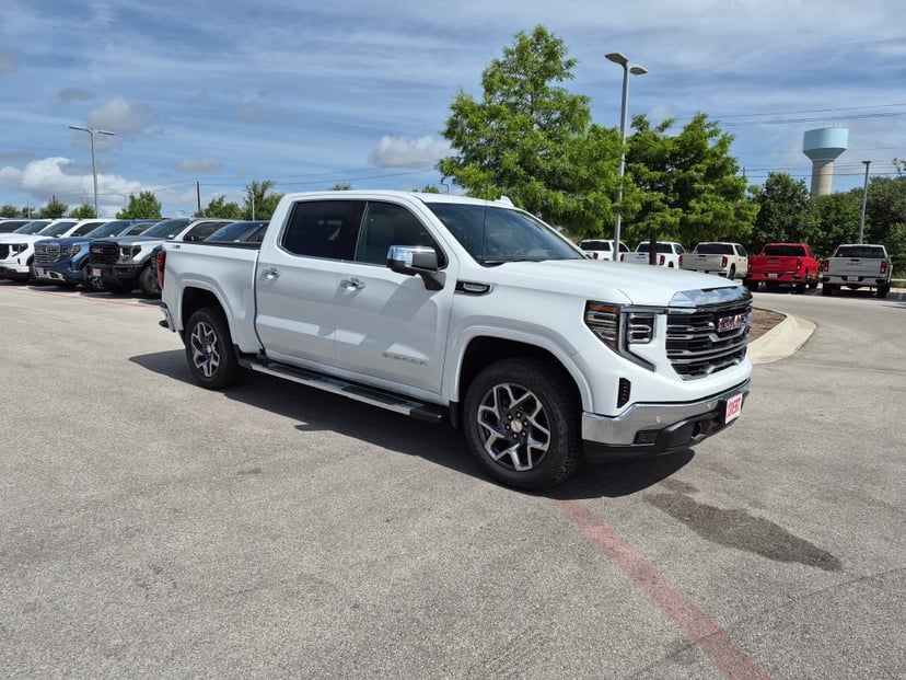2026 GMC Sierra 1500 - Image 1