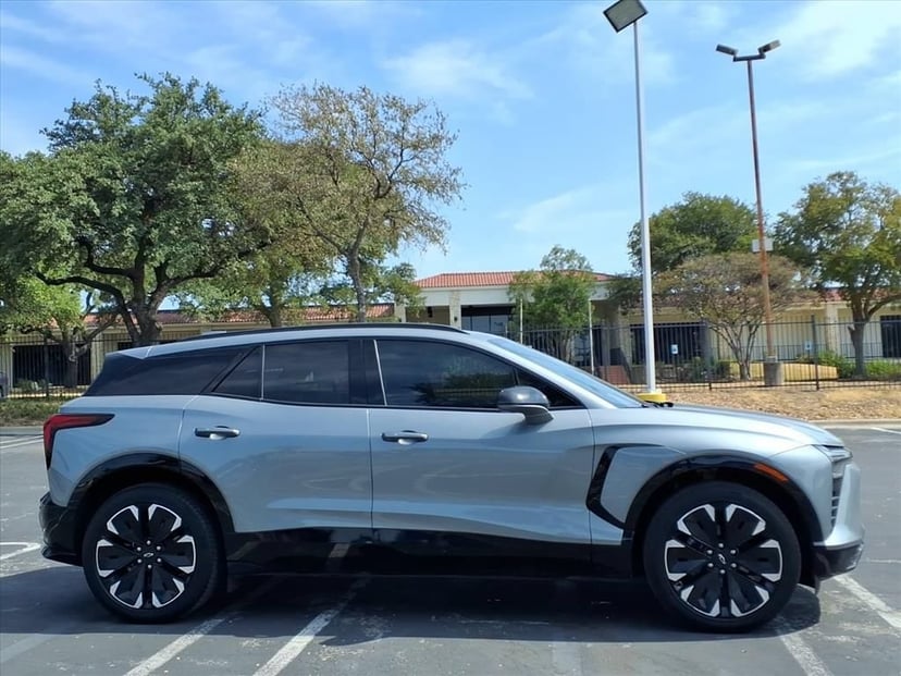 2024 Chevrolet Blazer EV - Image 2