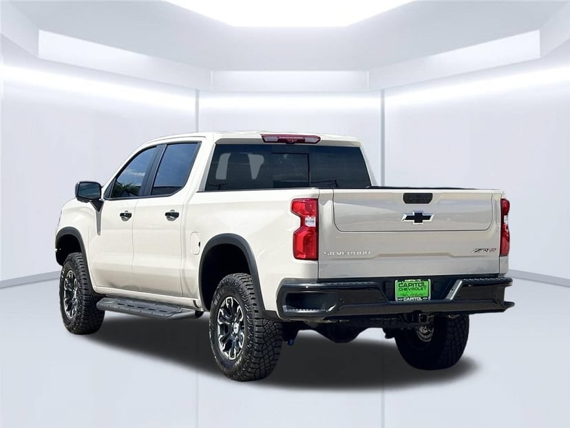 2026 Chevrolet Silverado 1500 - Image 2