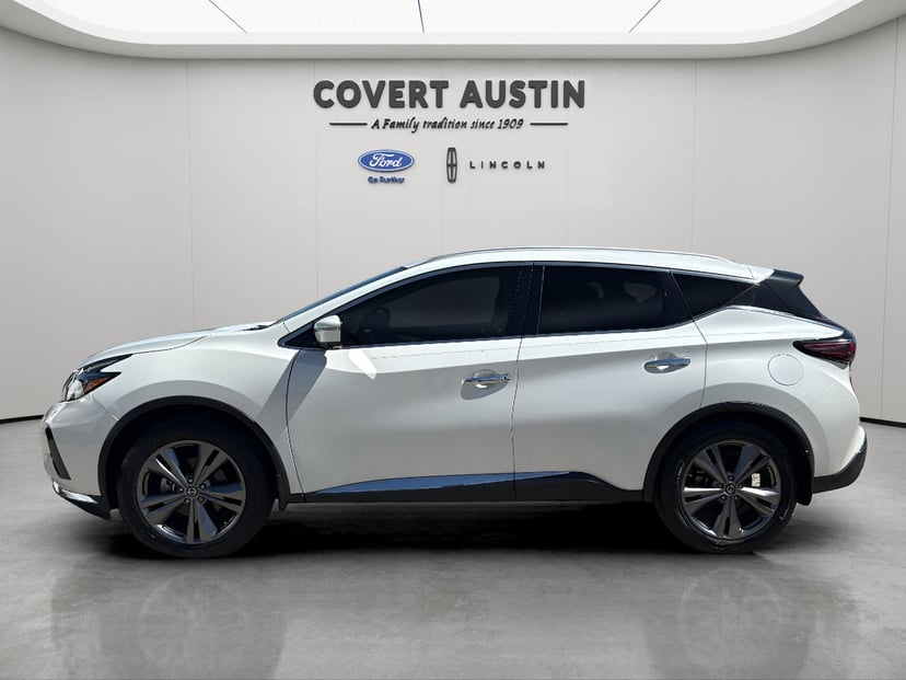 2019 Nissan Murano - Image 2