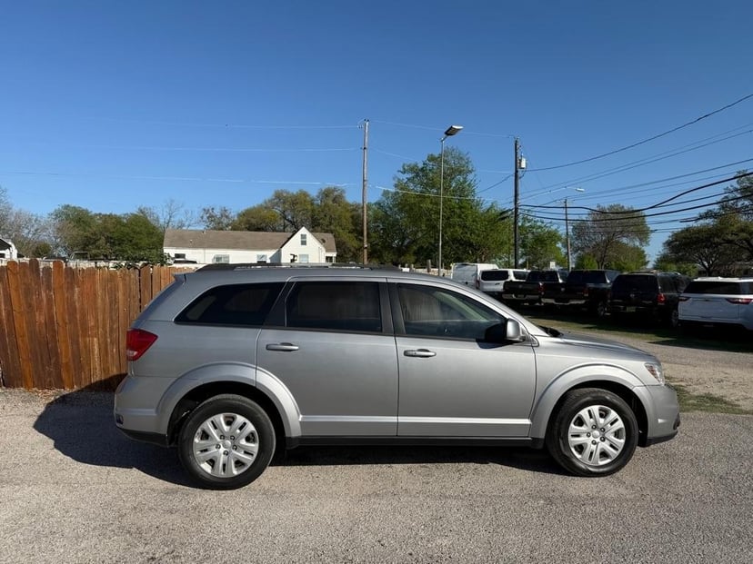 2019 Dodge Journey - Image 3