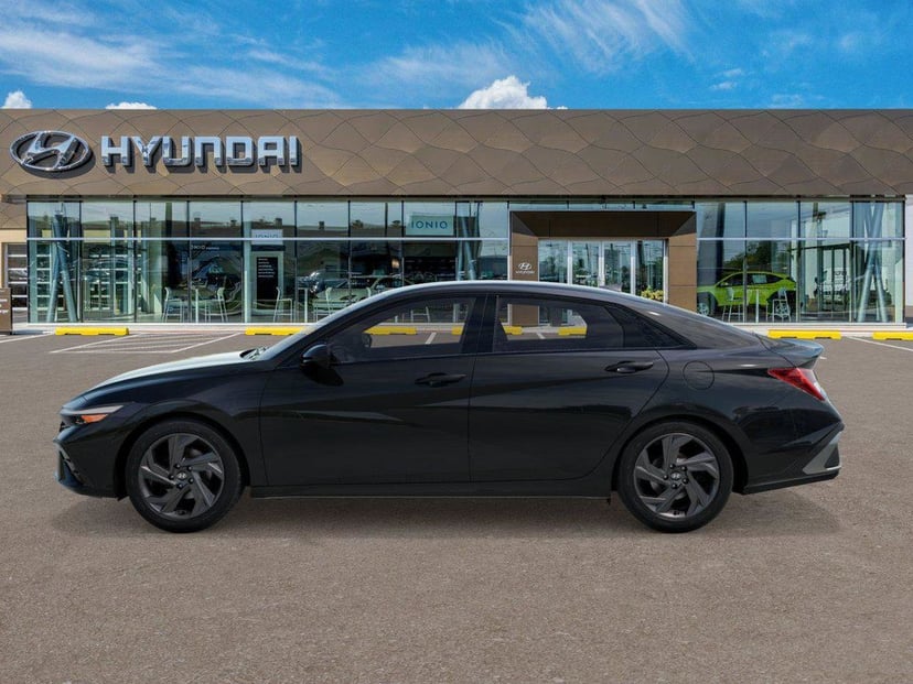 2026 Hyundai Elantra - Image 2