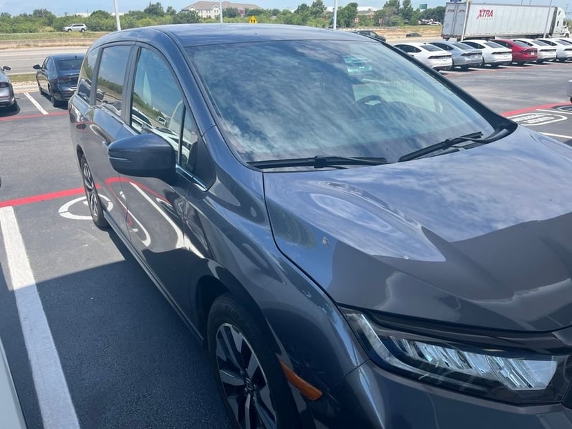2025 Honda Odyssey - Image 1