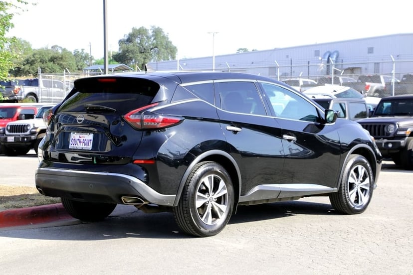 2023 Nissan Murano - Image 3