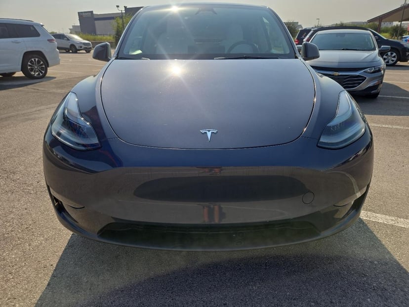 2023 Tesla Model Y - Image 2