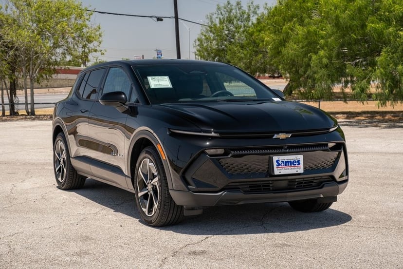 2025 Chevrolet Equinox EV - Image 2