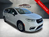 2023 Chrysler Pacifica - Preview 3