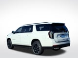 2027 Chevrolet Suburban - Preview 5