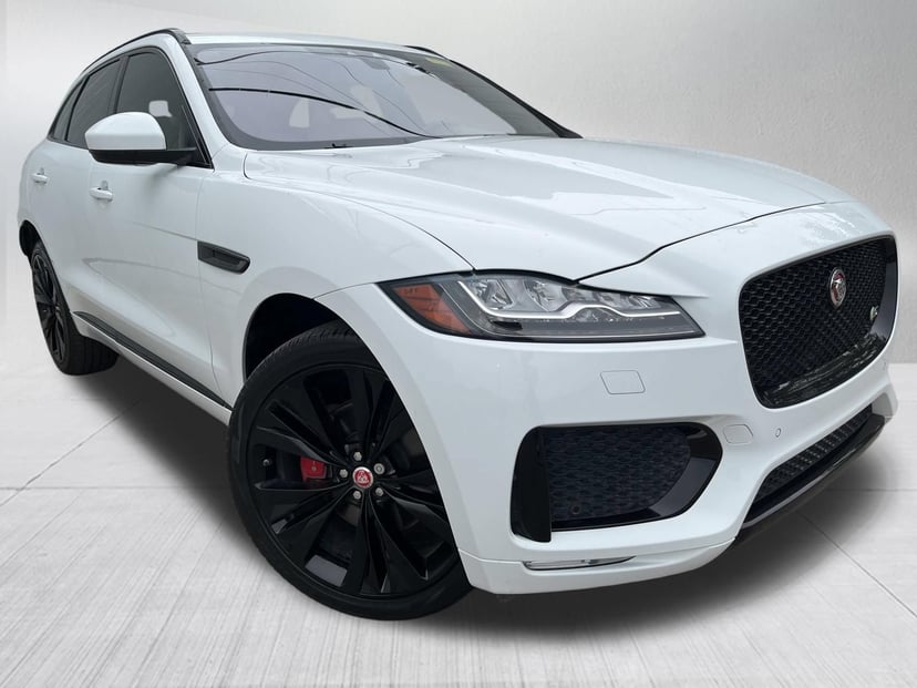 2018 Jaguar F-PACE - Image 2
