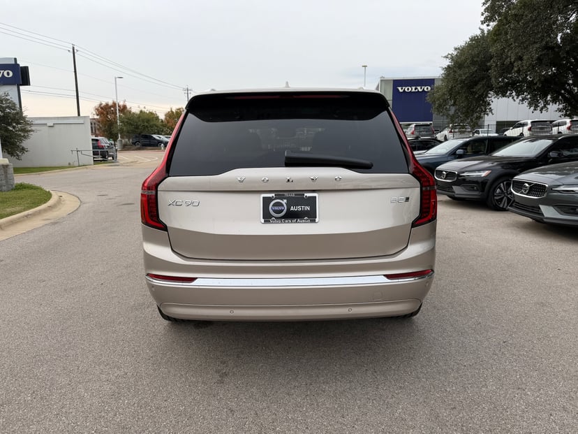 2026 Volvo XC90 - Image 3