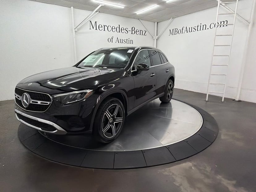2027 Mercedes-Benz GLC - Image 1