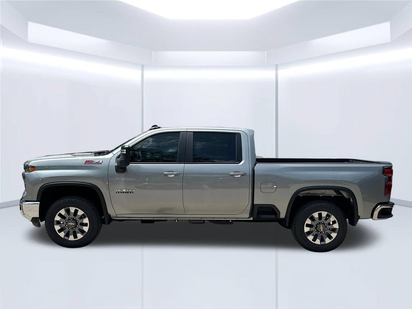 2026 Chevrolet Silverado 2500 HD - Image 3