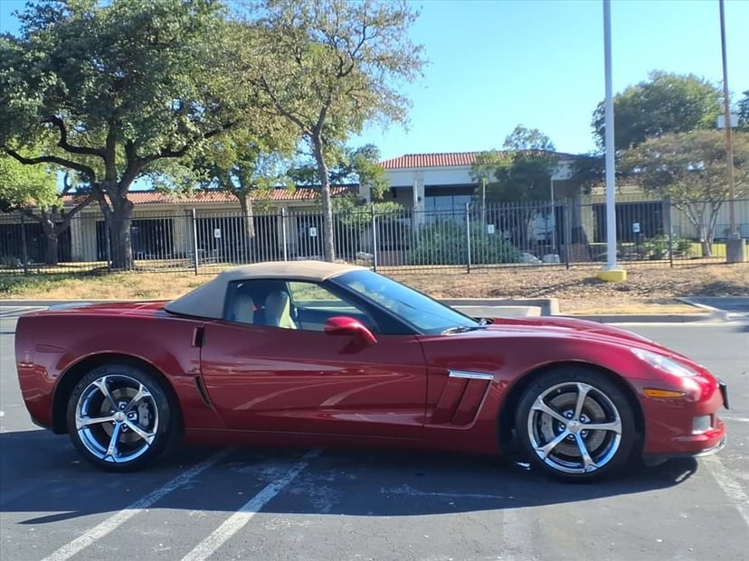 2011 Chevrolet Corvette - Image 2