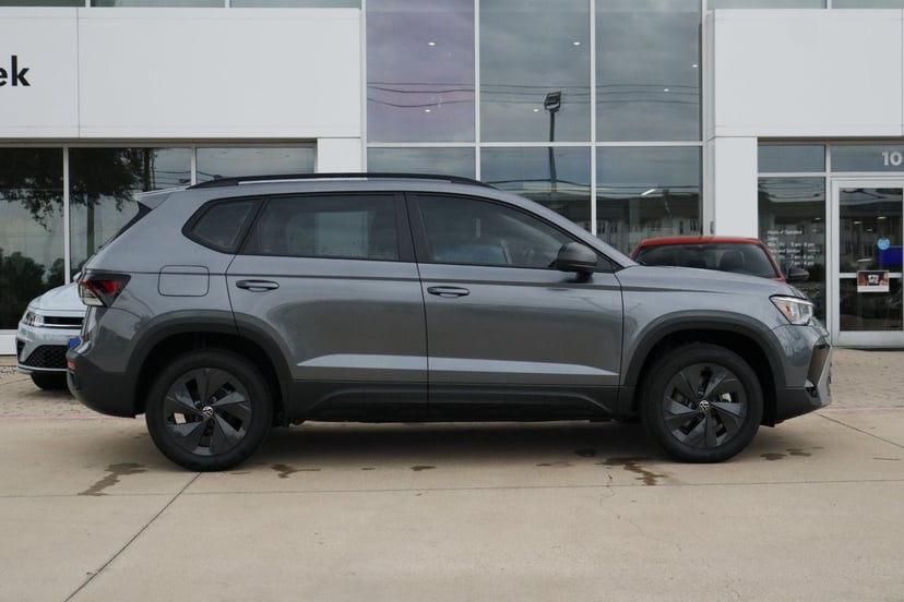 2026 Volkswagen Taos - Image 3
