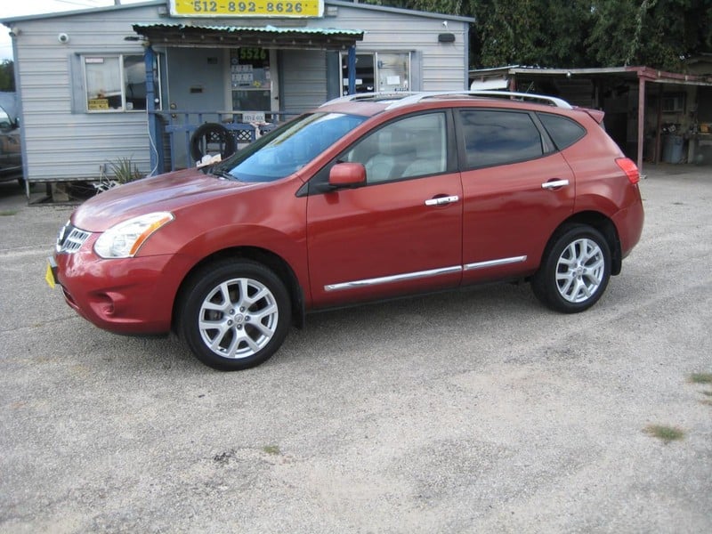 2012 Nissan Rogue - Image 1