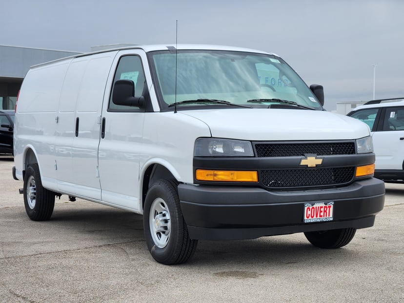 2026 Chevrolet Express Cargo - Image 2