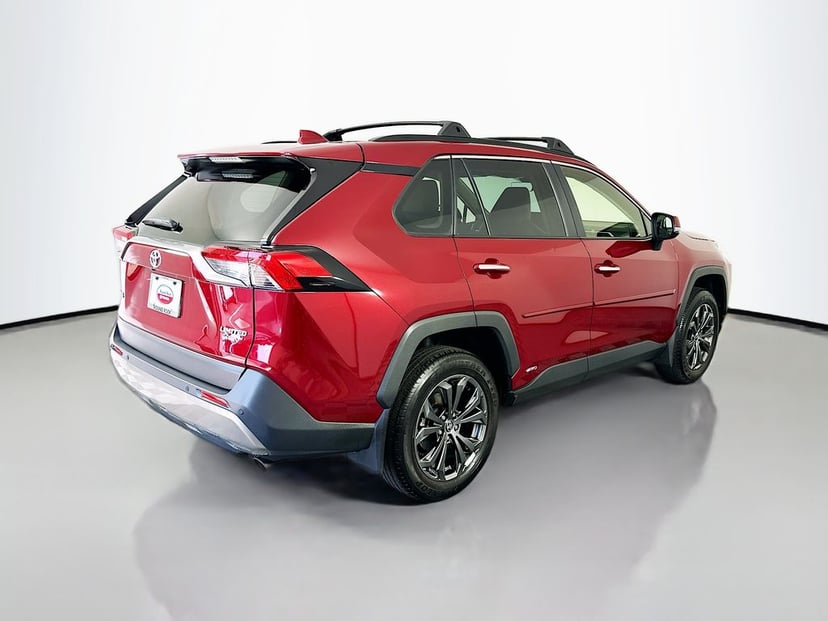 2025 Toyota RAV4 - Image 3