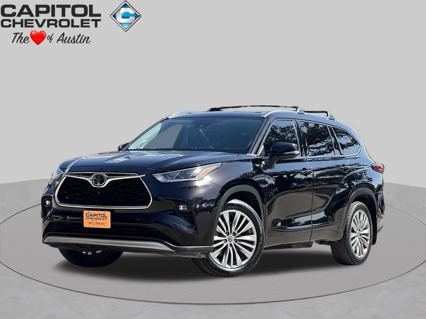 2021 Toyota Highlander - Image 1