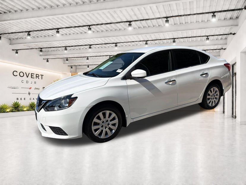2018 Nissan Sentra - Image 2