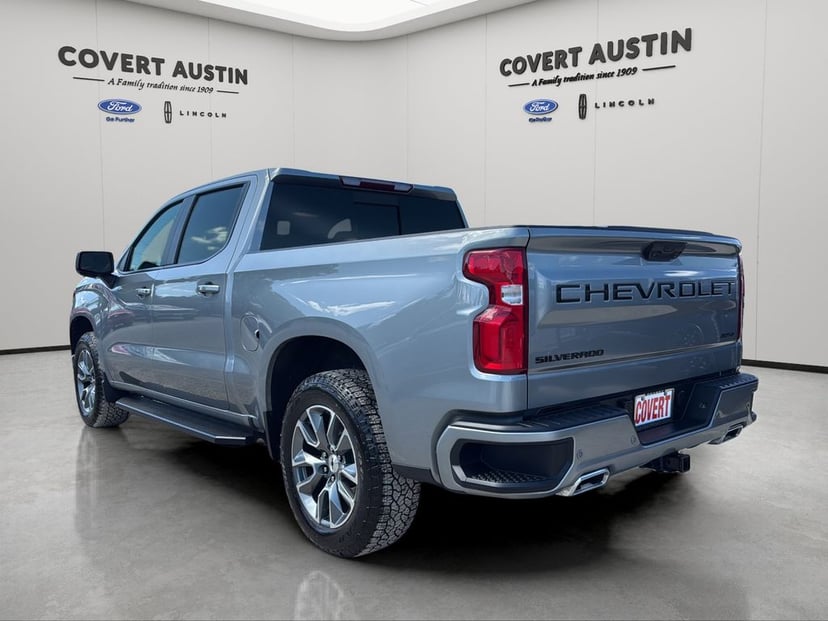 2025 Chevrolet Silverado 1500 - Image 3