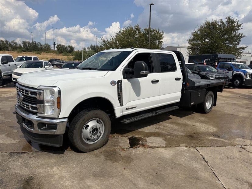 2026 Ford F-350 - Image 3