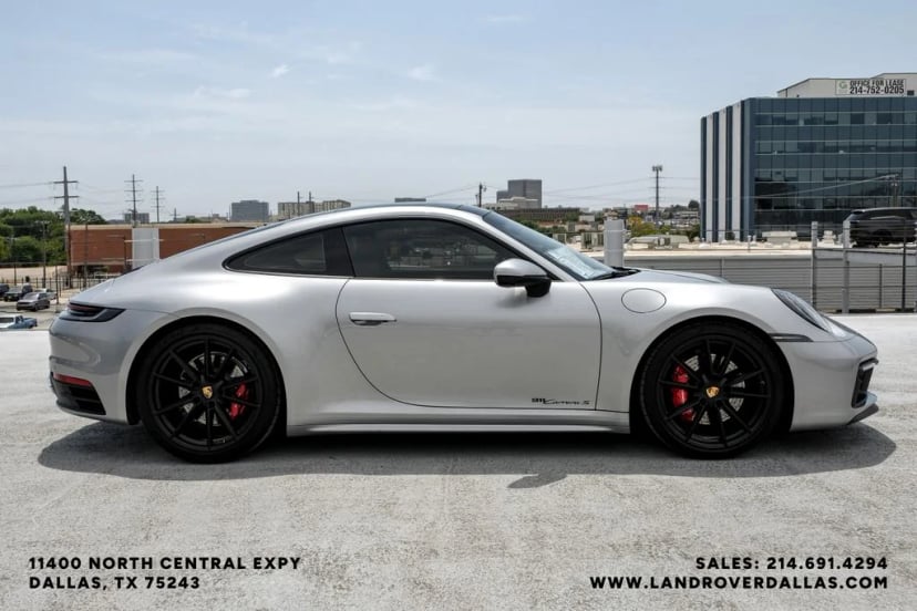 2022 Porsche 911 - Image 2