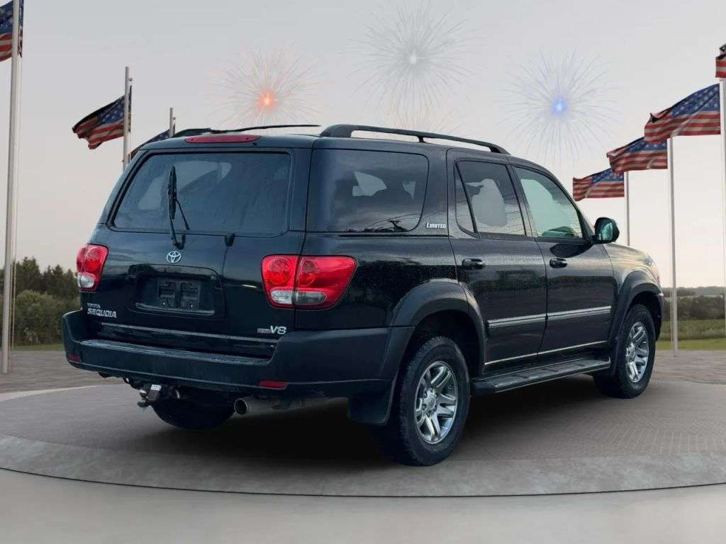 2007 Toyota Sequoia - Image 2