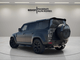 2024 Land Rover Defender - Preview 3