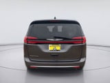 2023 Chrysler Pacifica - Preview 4