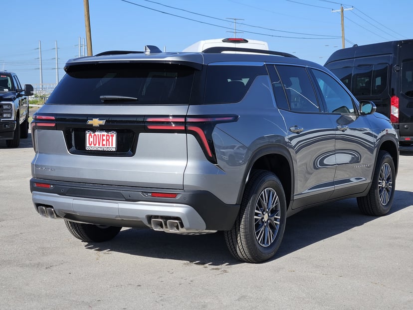 2026 Chevrolet Traverse - Image 3