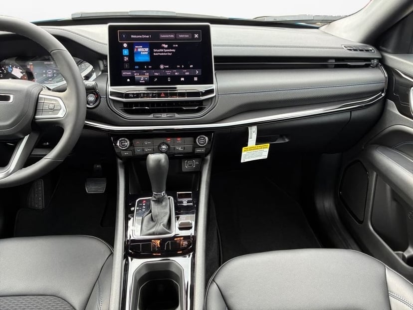 2026 Jeep Compass - Image 2