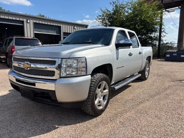 2011 Chevrolet Silverado 1500 - Image 1