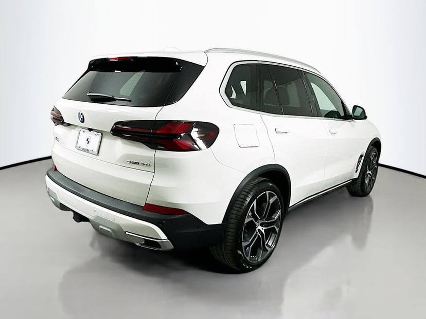 2026 BMW X5 - Image 3