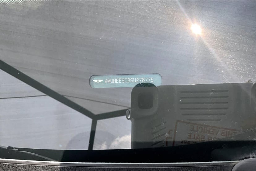2025 Genesis GV80 - Image 1