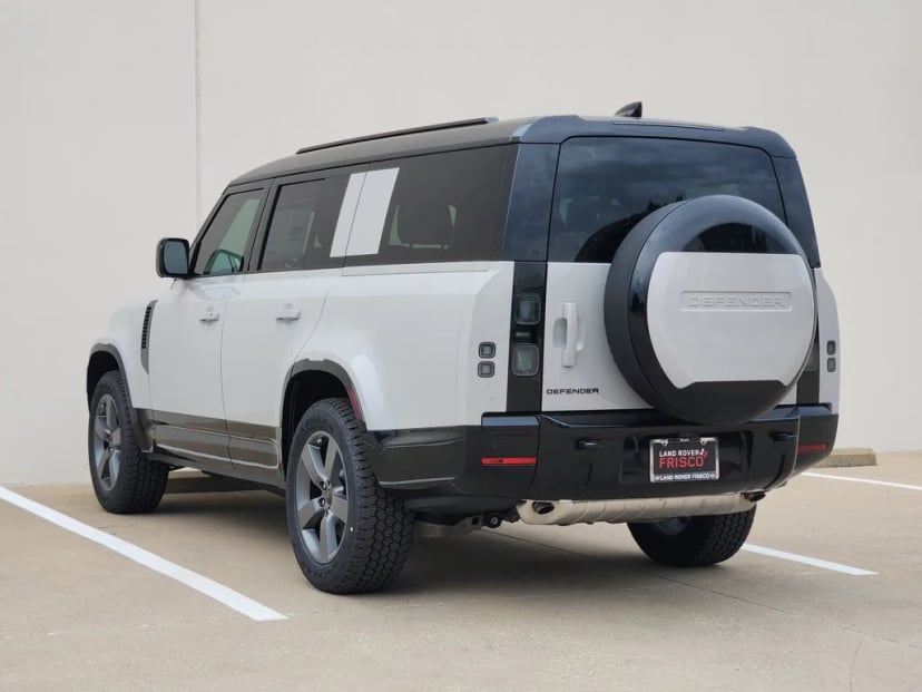 2026 Land Rover Defender - Image 2