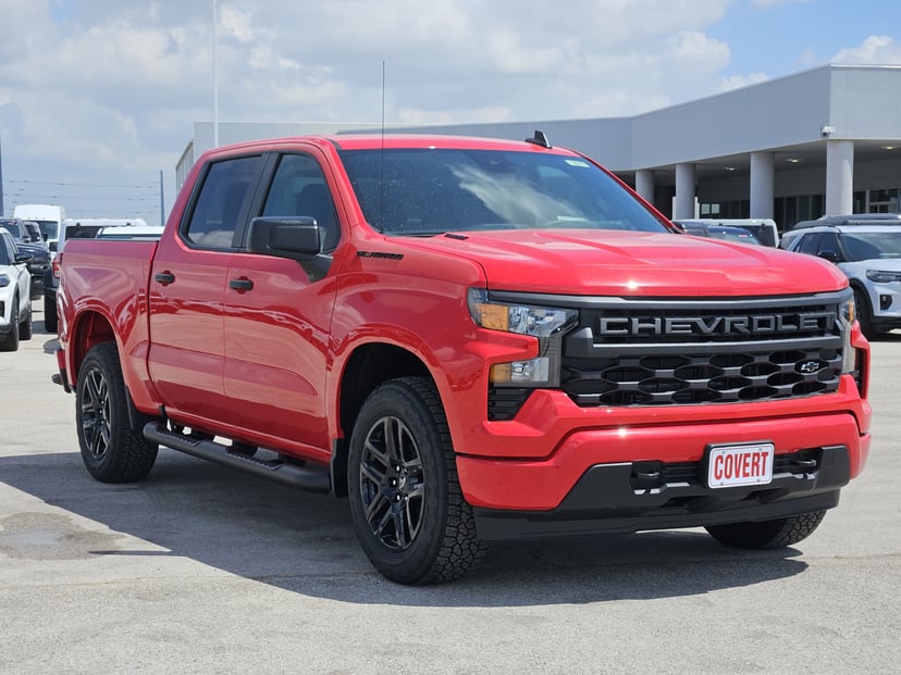 2026 Chevrolet Silverado - Image 2