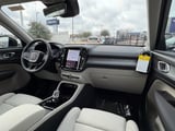 2026 Volvo XC40 - Preview 9