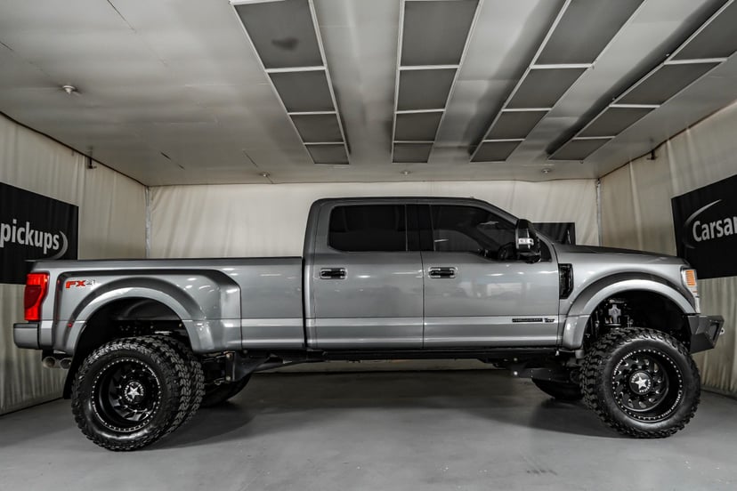 2022 Ford F-450 - Image 3