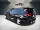 2024 Chrysler Pacifica - Preview 5