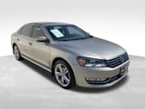 2014 Volkswagen Passat - Preview 3