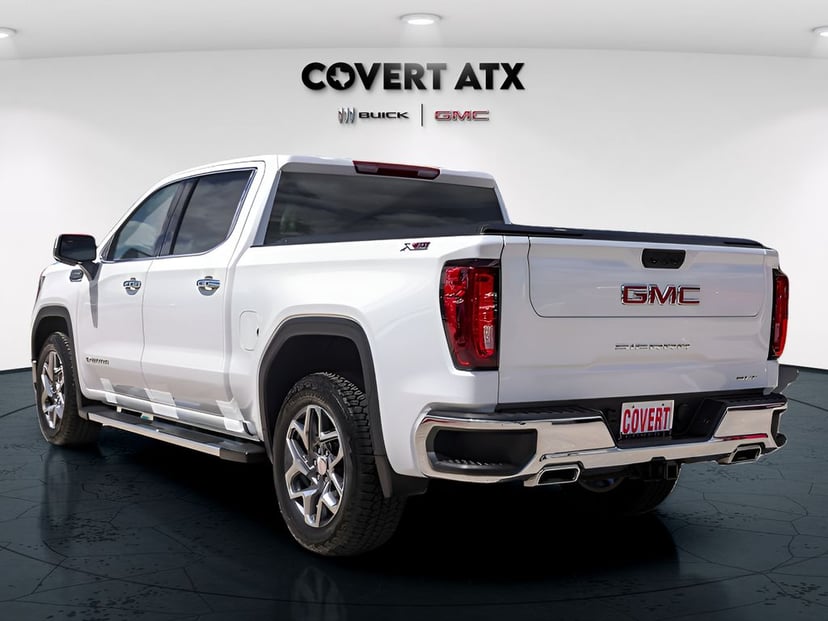 2025 GMC Sierra - Image 3