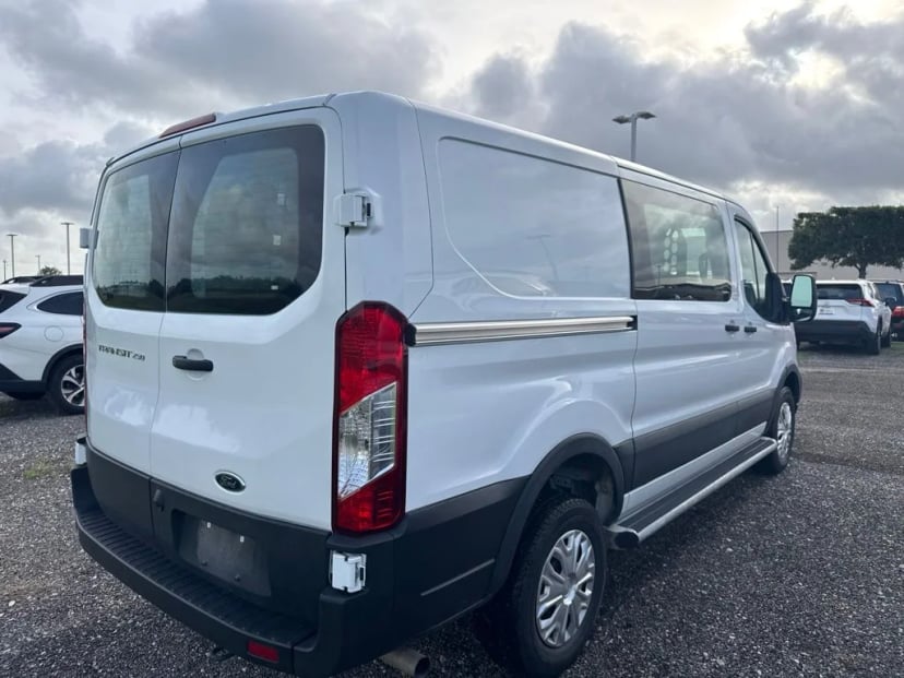 2025 Ford Transit - Image 3