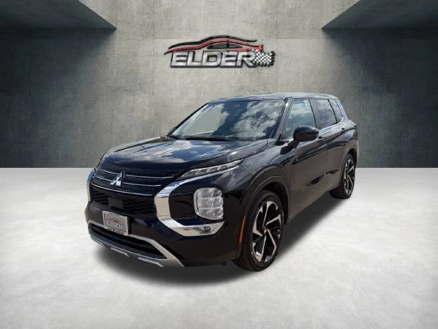 2024 Mitsubishi Outlander - Image 1