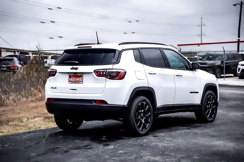 2026 Jeep Compass - Image 3