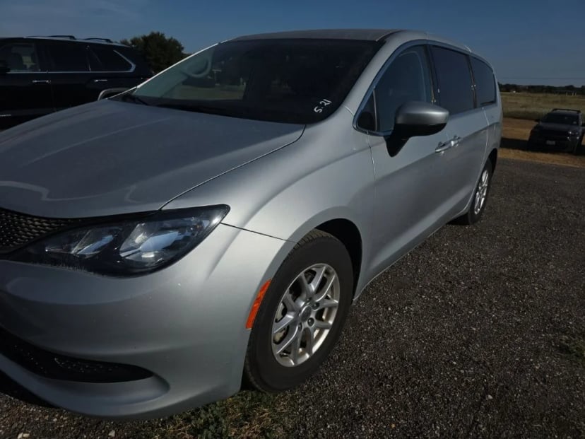 2023 Chrysler Voyager - Image 1